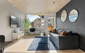 Arctic Homes - Premium Aurora Apartment